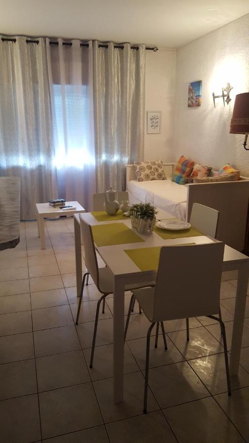 Quarteira Home Beach Ferias Tranquilas A 1Km Da Praia Totalmente Renovado Εξωτερικό φωτογραφία