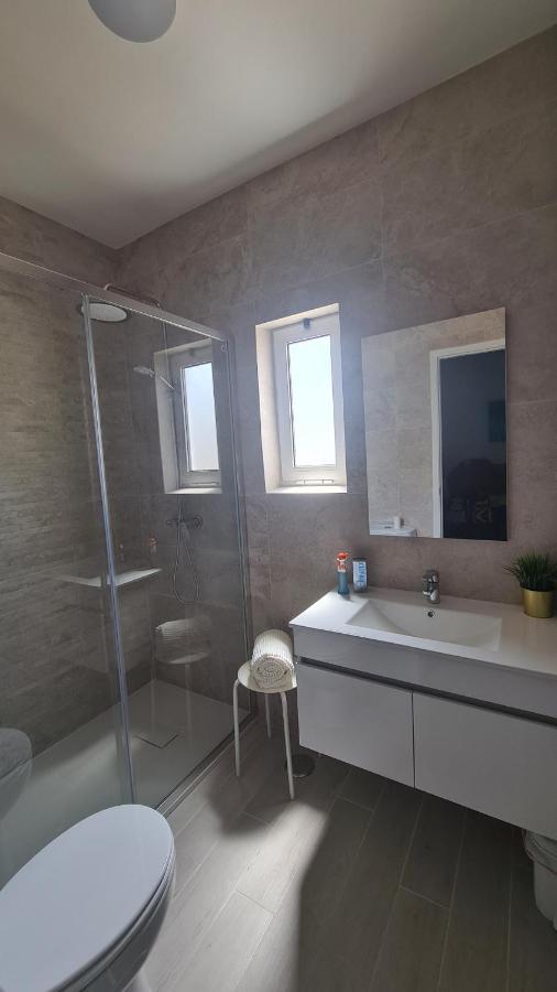 Quarteira Home Beach Ferias Tranquilas A 1Km Da Praia Totalmente Renovado Εξωτερικό φωτογραφία