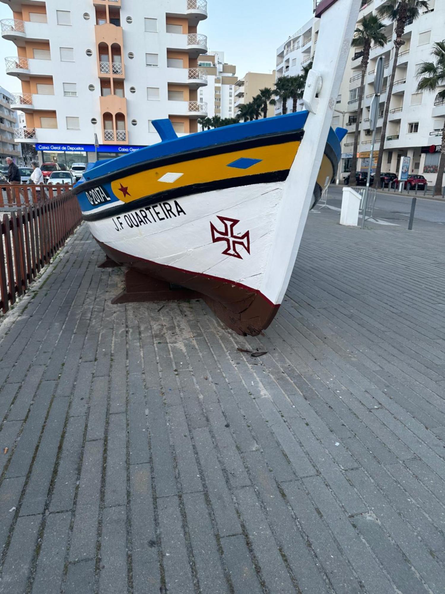 Quarteira Home Beach Ferias Tranquilas A 1Km Da Praia Totalmente Renovado Εξωτερικό φωτογραφία